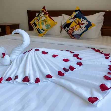 Share Happy Hotel