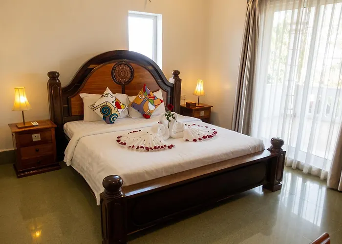 Hotel Share Happy